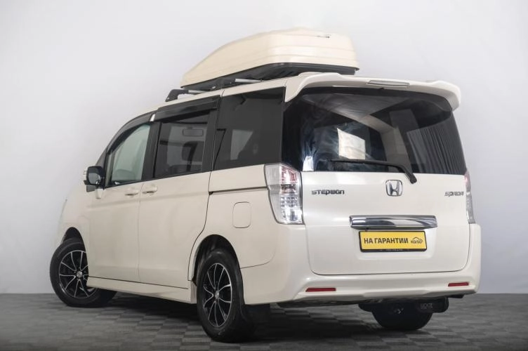 Honda Stepwgn 5 из 6