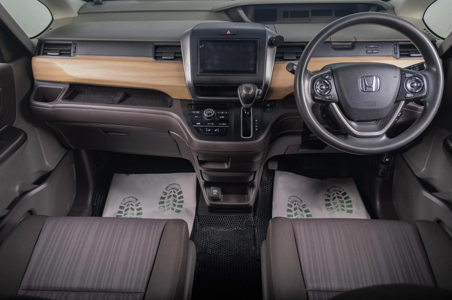 Honda Freed 9 из 16