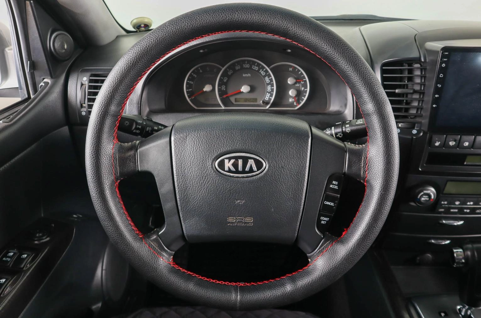KIA Sorento 16 из 24