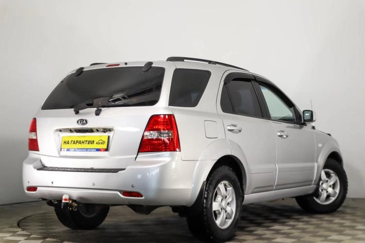KIA Sorento 4 из 6