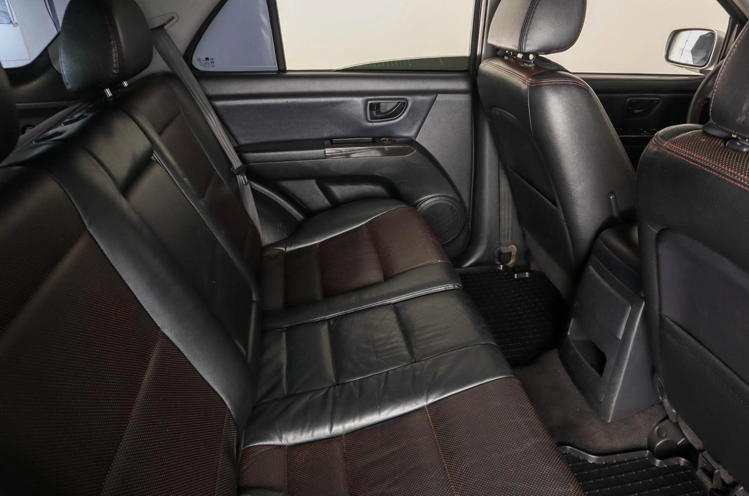 KIA Sorento 11 из 24