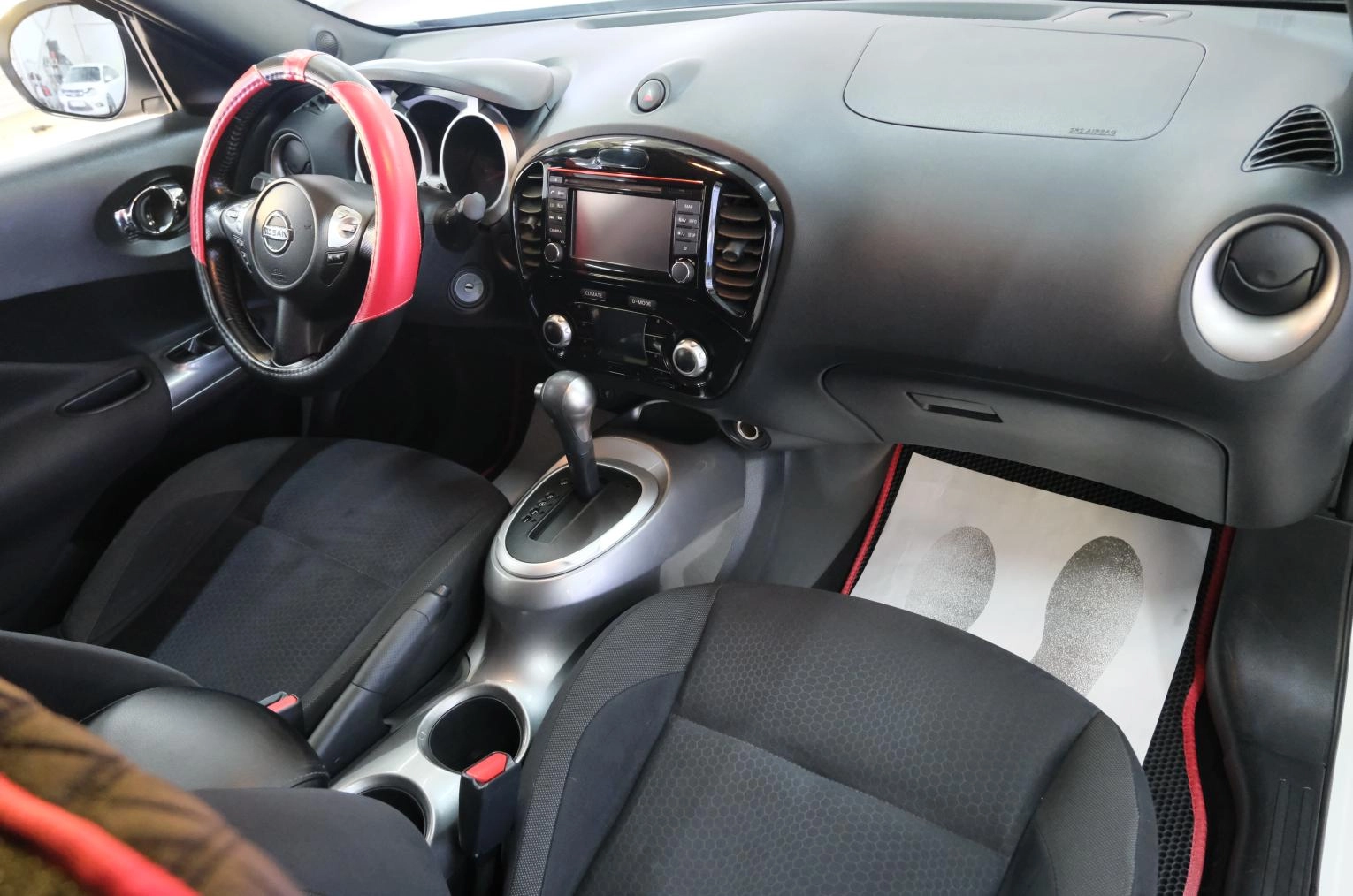 Nissan Juke 17 из 21