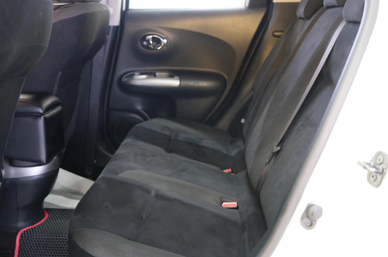 Nissan Juke 19 из 21
