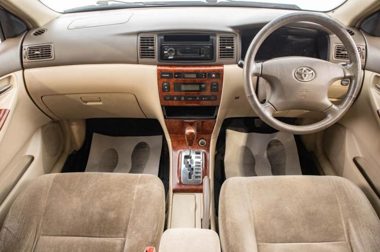Toyota Corolla 7 из 19