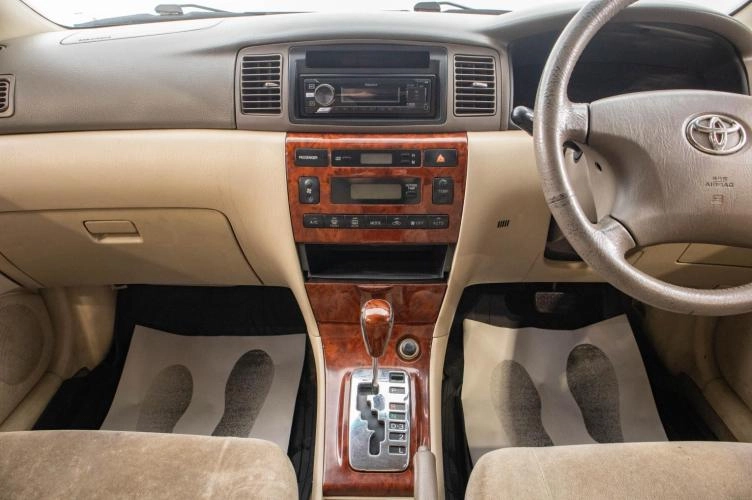 Toyota Corolla 13 из 19