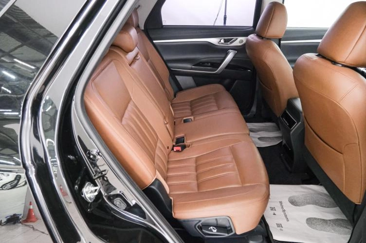 Changan CS95 25 из 27