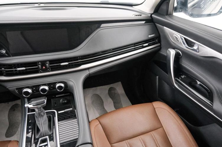 Changan CS95 11 из 27