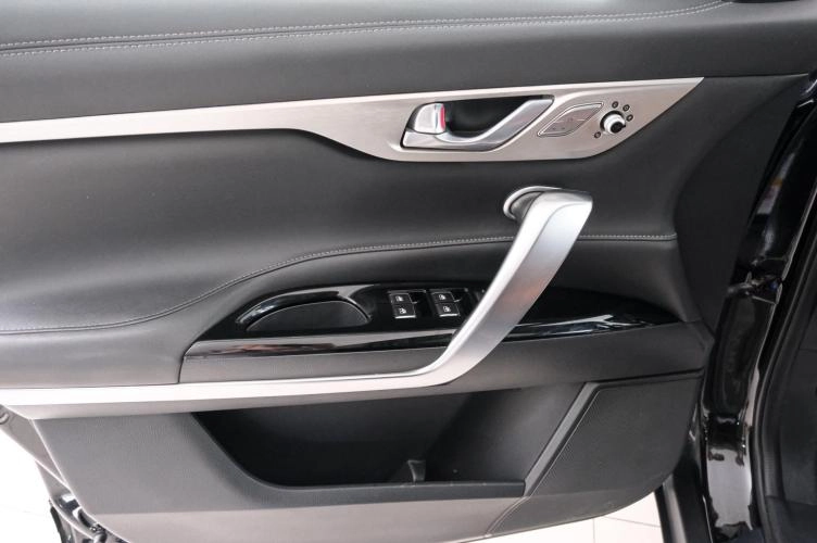 Changan CS95 23 из 27