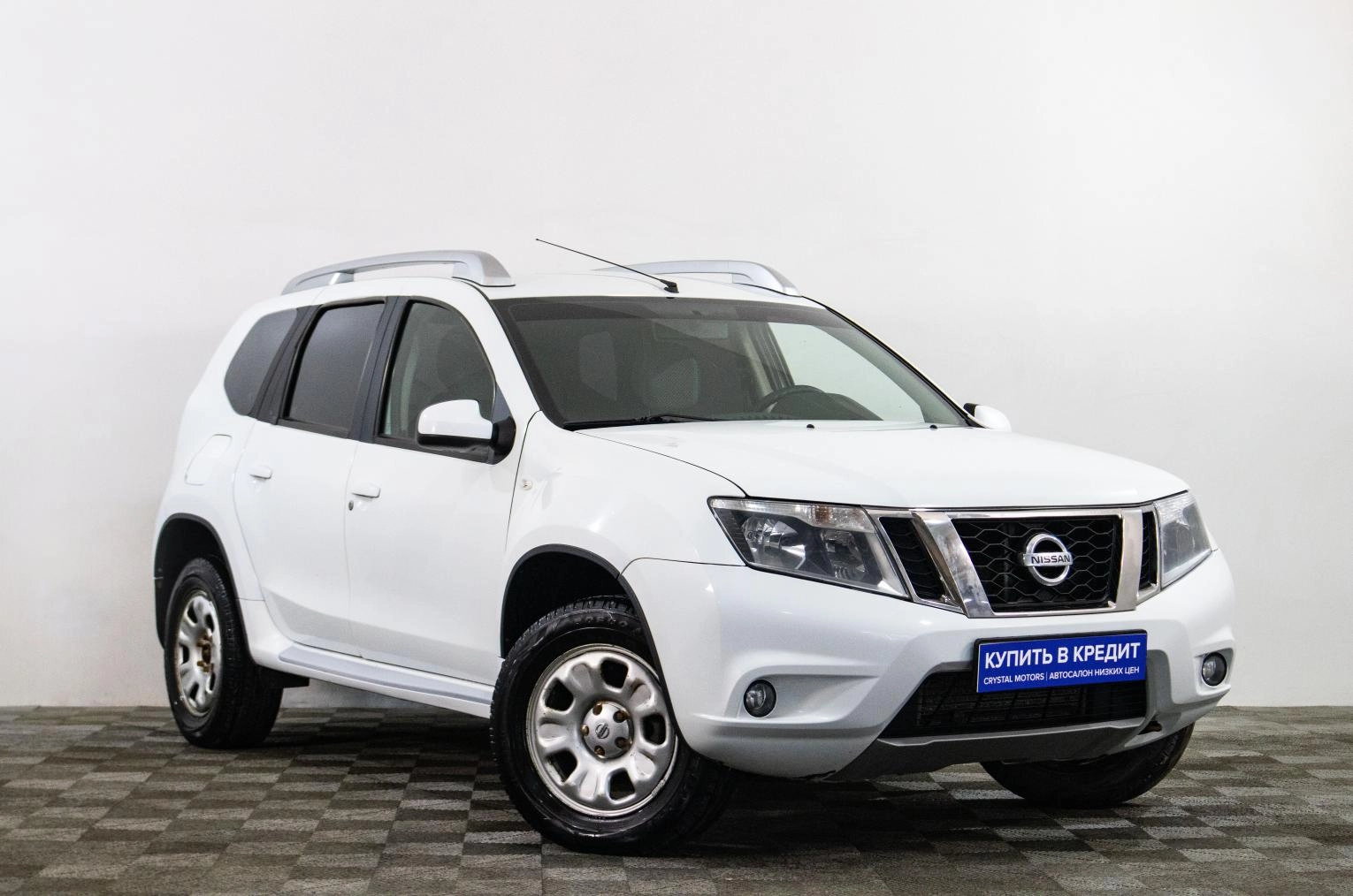 Nissan Terrano 1 из 16