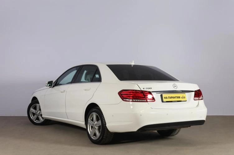 Mercedes-Benz E-класс 6 из 6