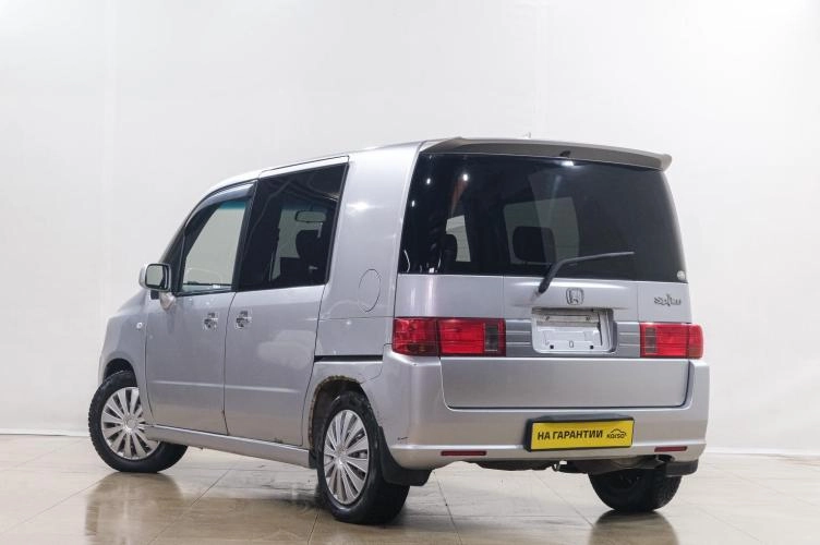 Honda Mobilio Spike 4 из 6