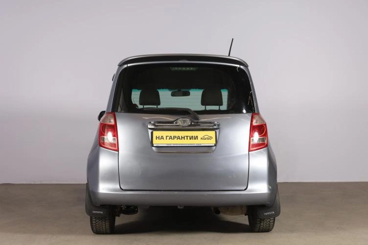 Toyota Ractis 5 из 6