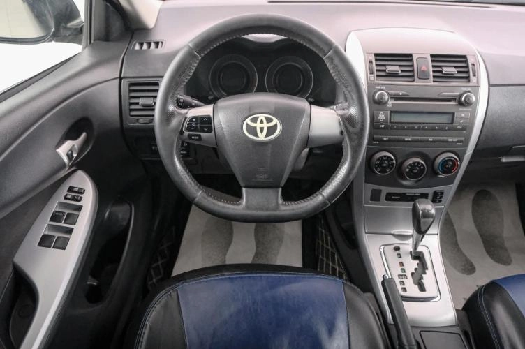Toyota Corolla 14 из 21
