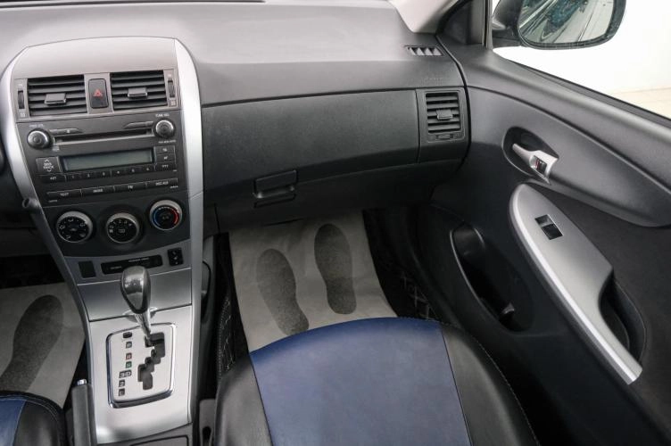 Toyota Corolla 11 из 21