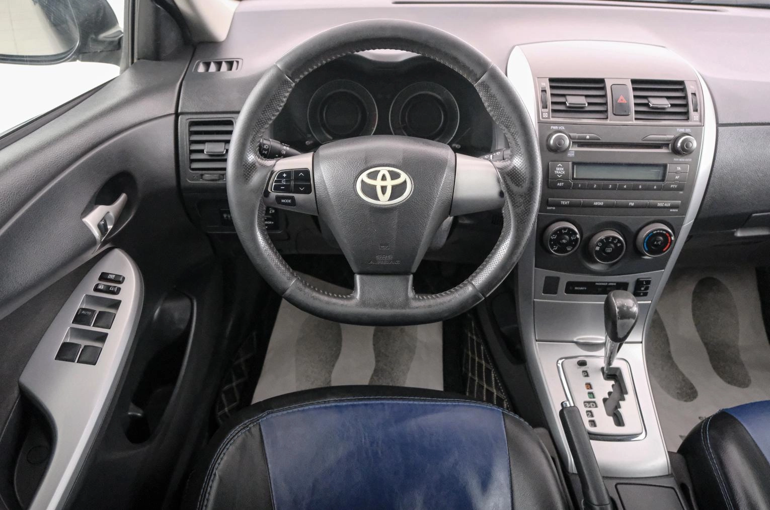 Toyota Corolla 14 из 21