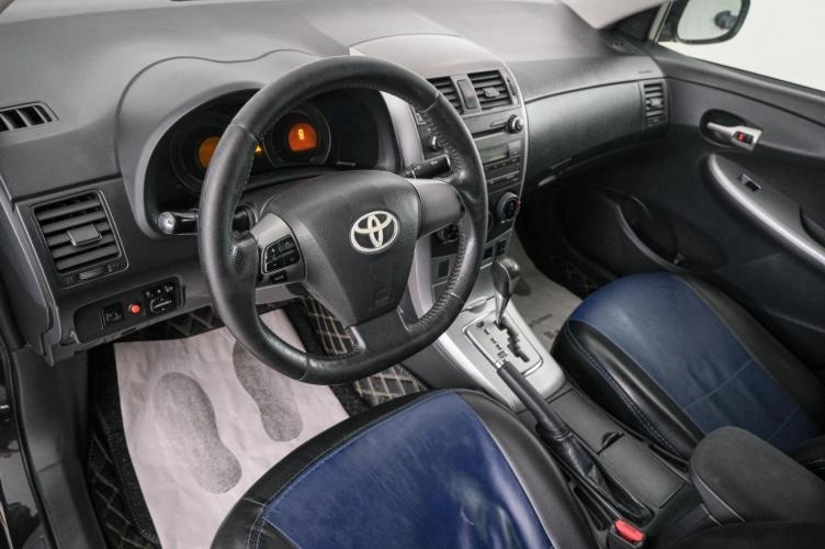 Toyota Corolla 8 из 21