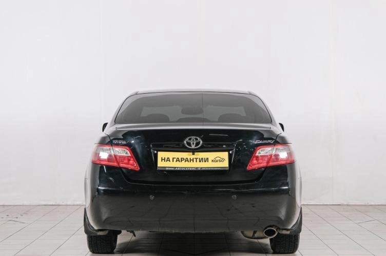 Toyota Camry 5 из 22