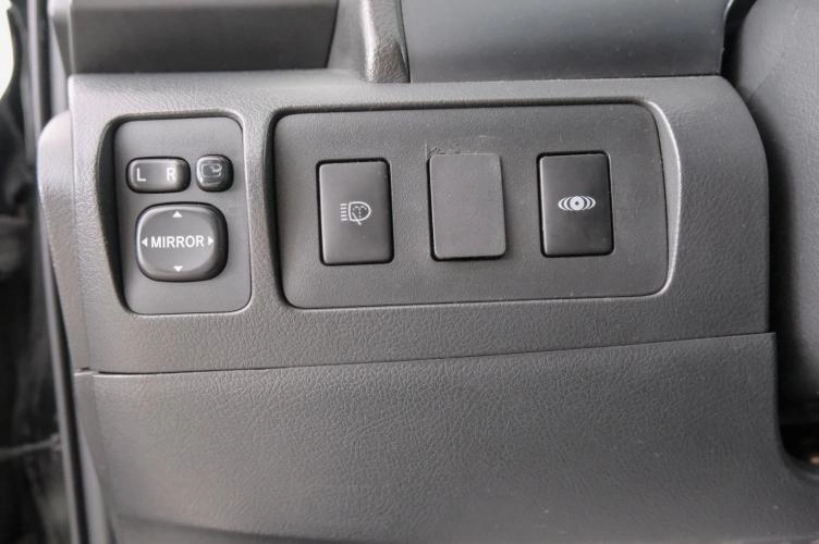 Toyota Camry 18 из 22