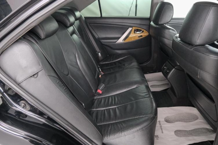 Toyota Camry 21 из 22