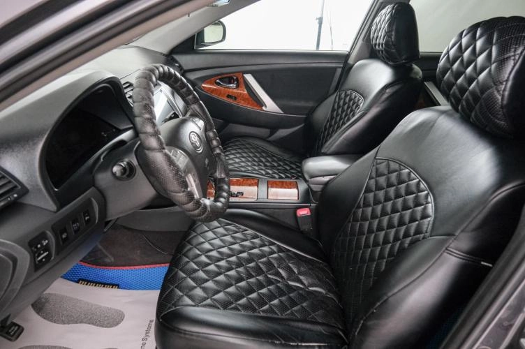 Toyota Camry 7 из 21