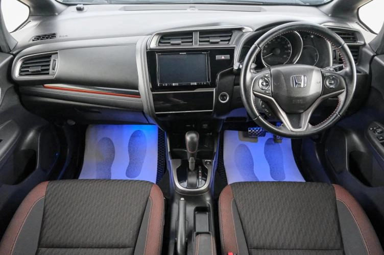 Honda Fit 10 из 21