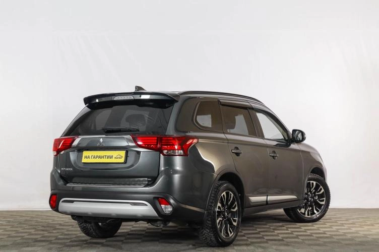 Mitsubishi Outlander 6 из 6