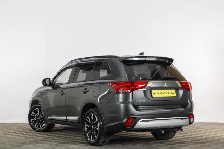 Mitsubishi Outlander 4 из 6