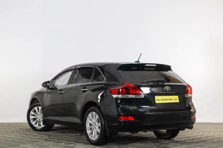 Toyota Venza 4 из 6