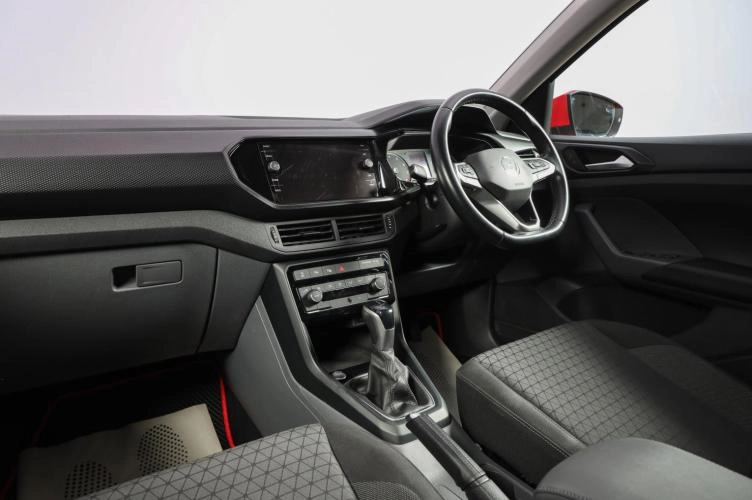 Volkswagen T-Cross 16 из 18