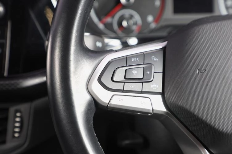 Volkswagen T-Cross 11 из 18