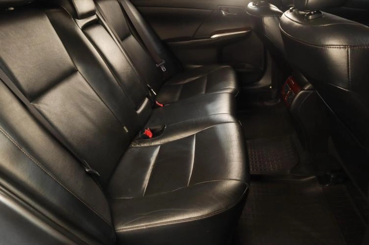 Toyota Camry 16 из 17