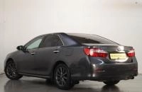 Toyota Camry 6 из 17