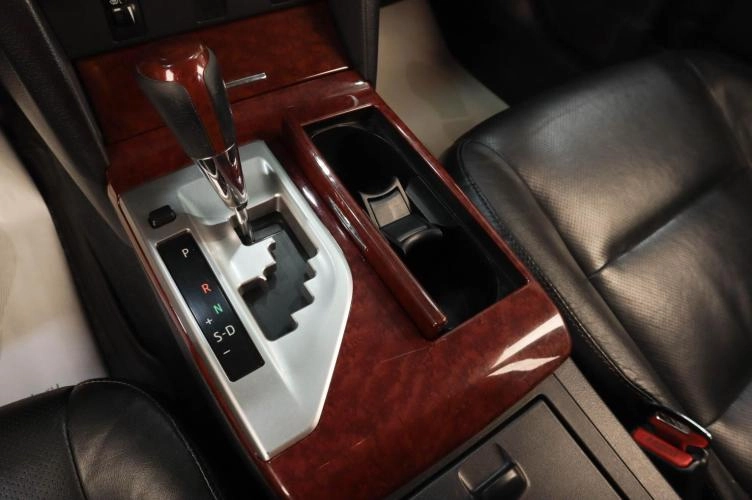 Toyota Camry 14 из 17