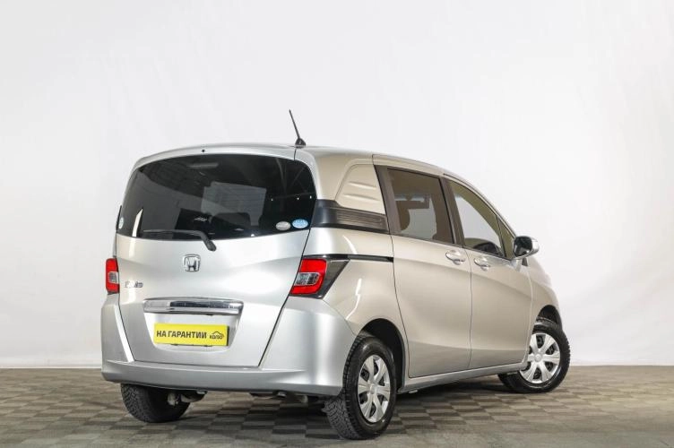 Honda Freed 6 из 6