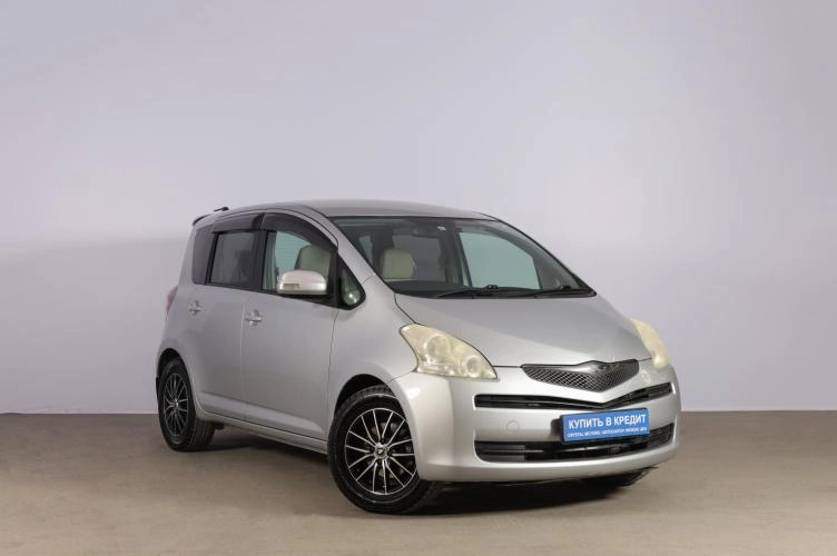 Toyota Ractis 1 из 6