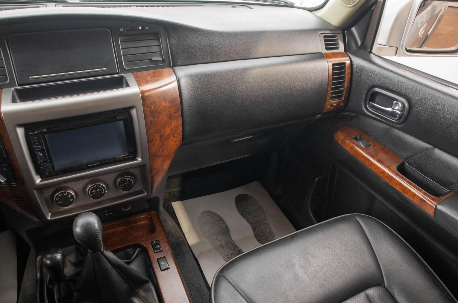 Nissan Patrol 24 из 30