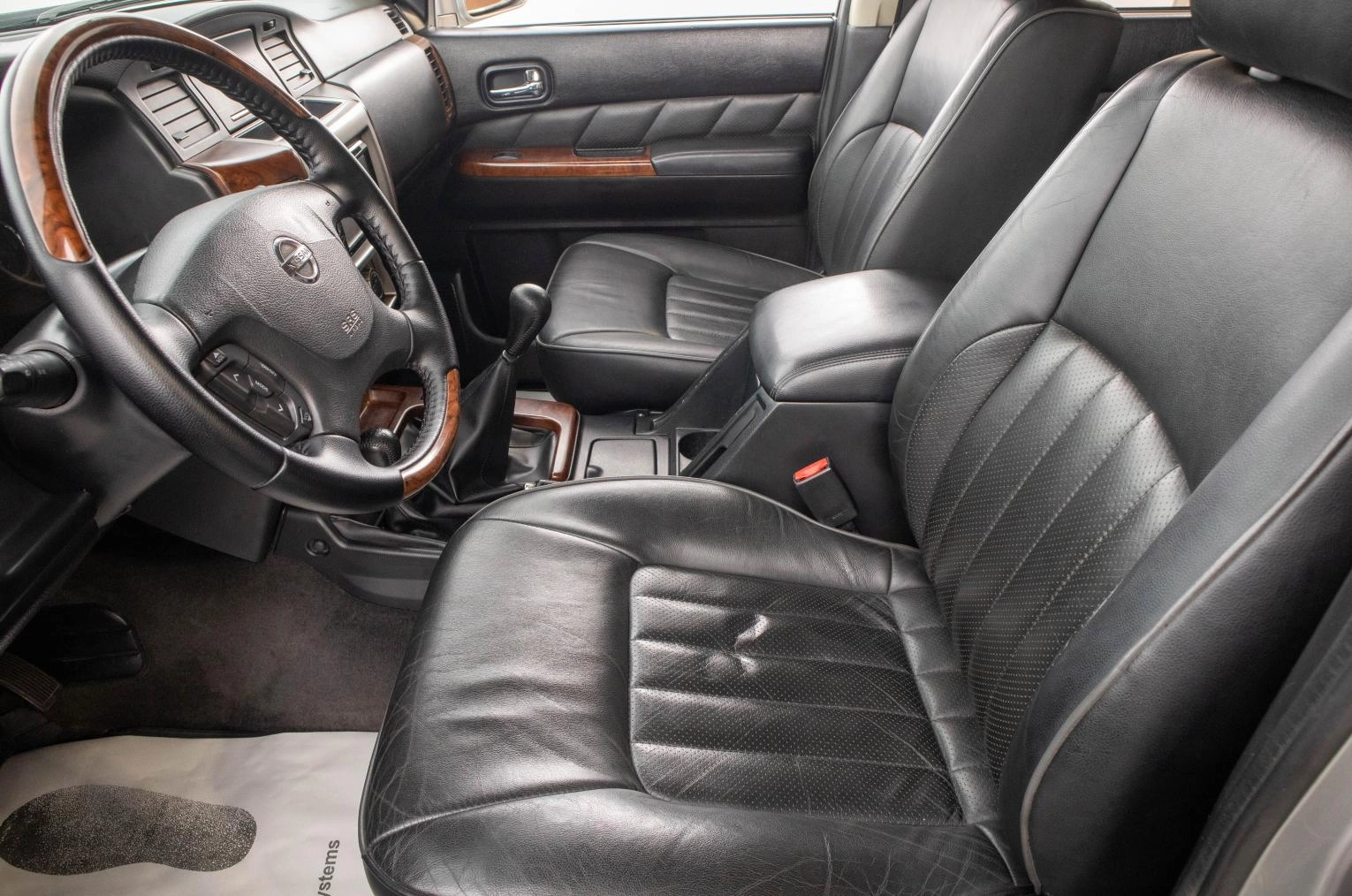 Nissan Patrol 10 из 30