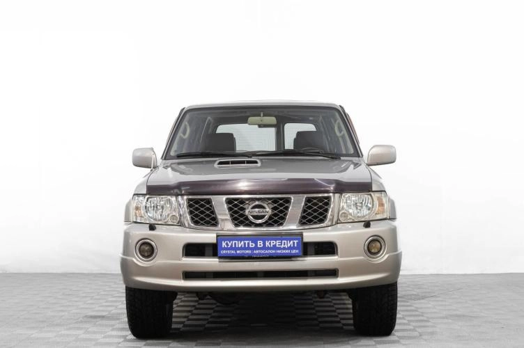 Nissan Patrol 2 из 6
