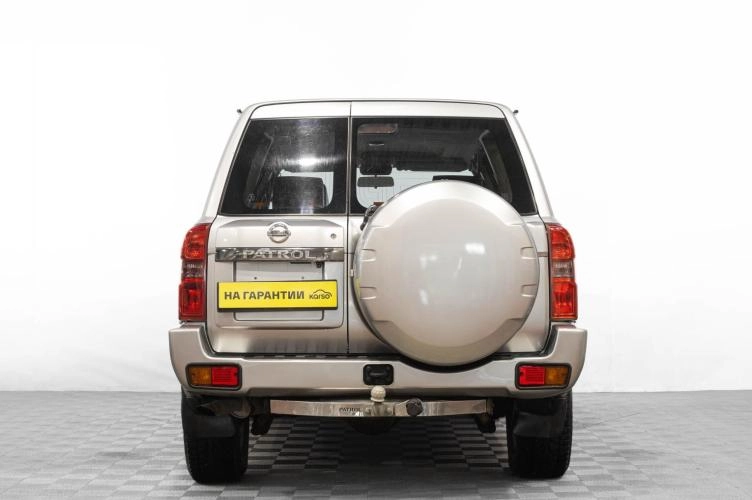 Nissan Patrol 5 из 6