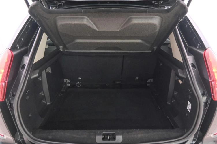 ВАЗ (LADA) XRAY 22 из 22