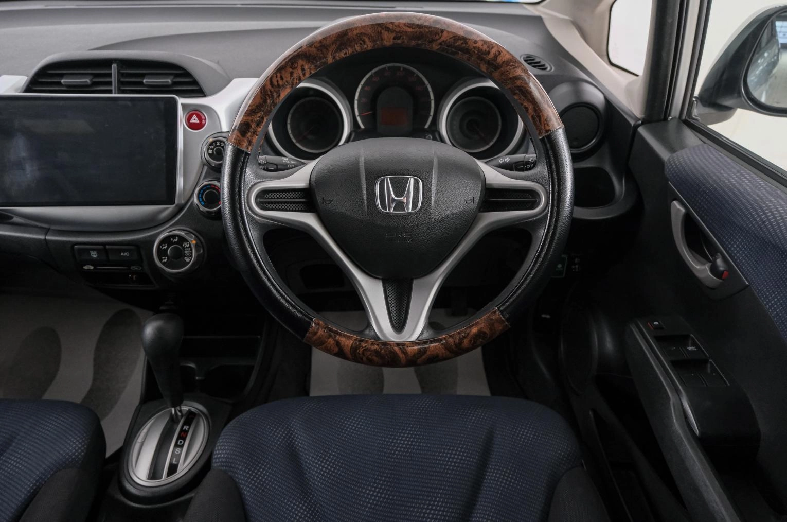 Honda Fit 14 из 21