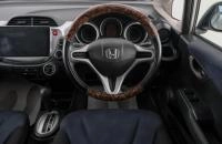 Honda Fit 14 из 21