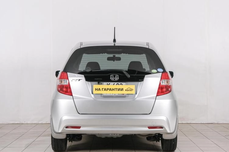 Honda Fit 5 из 6