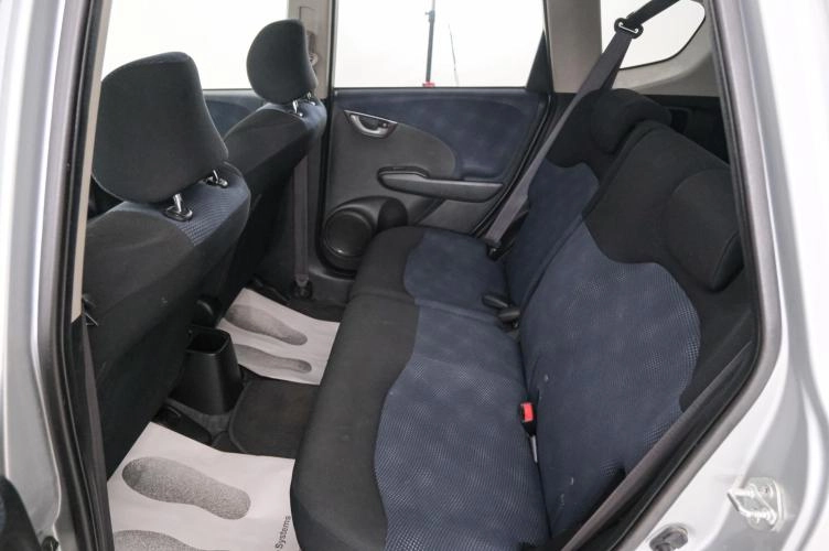 Honda Fit 19 из 21