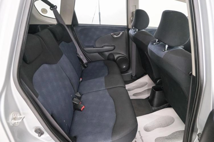 Honda Fit 20 из 21