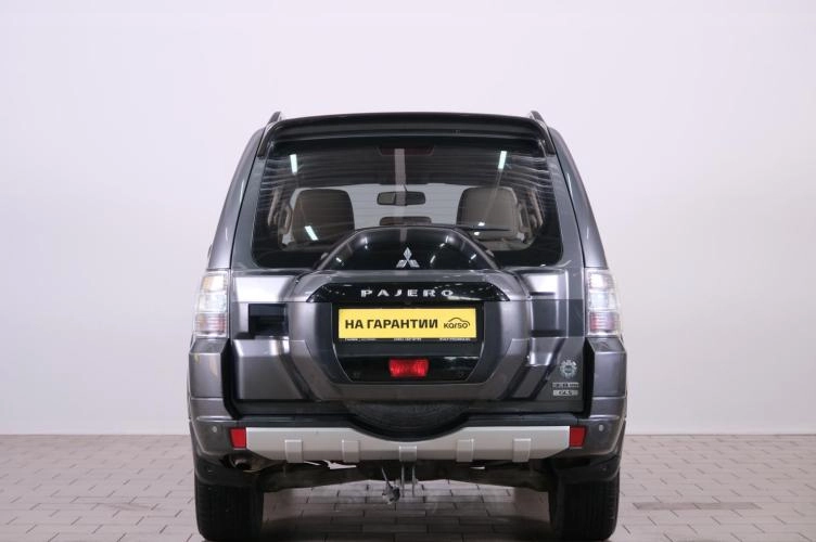 Mitsubishi Pajero 5 из 6