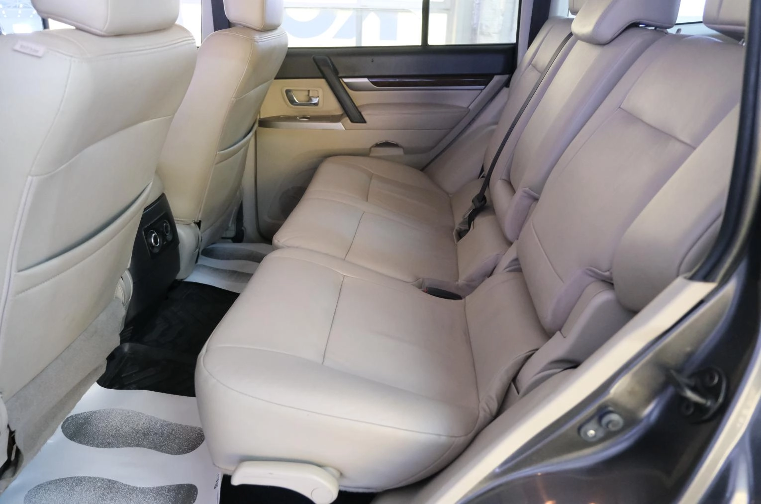 Mitsubishi Pajero 21 из 23