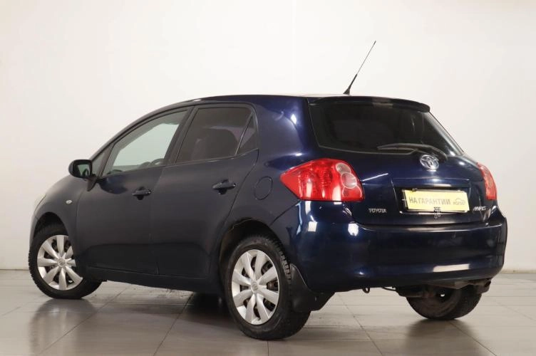 Toyota Auris 6 из 6