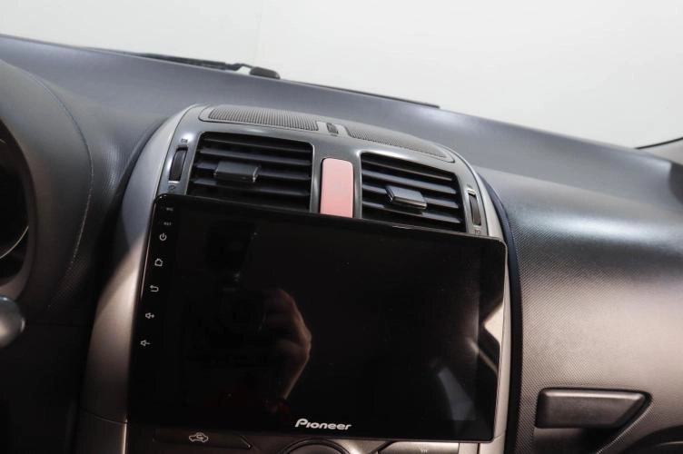Toyota Auris 10 из 15
