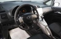 Toyota Auris 7 из 15